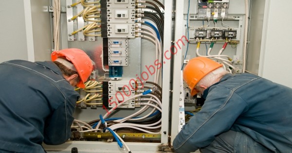 مطلوب مهندسين وفنيين كهرباء لشركة مقاولات كهربائية مرموقة بالبحرين