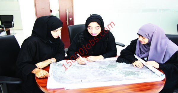 وظائف شاغرة للنساء فقط بسلطنة عمان لمختلف التخصصات