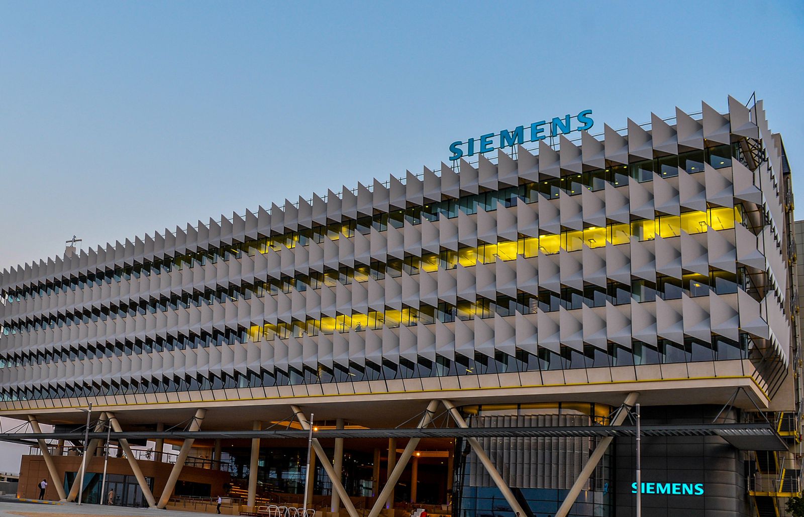 شركة سيمنز للطاقة في دبي وابوظبي تعلن عن شواغر وظيفية