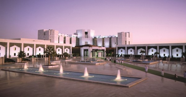 مستشفى الملك خالد التخصصي للعيون يوفر وظائف صحية وإدارية