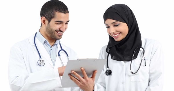مطلوب للعمل بالسعودية فورا اطباء وممرضات من الرجال والنساء
