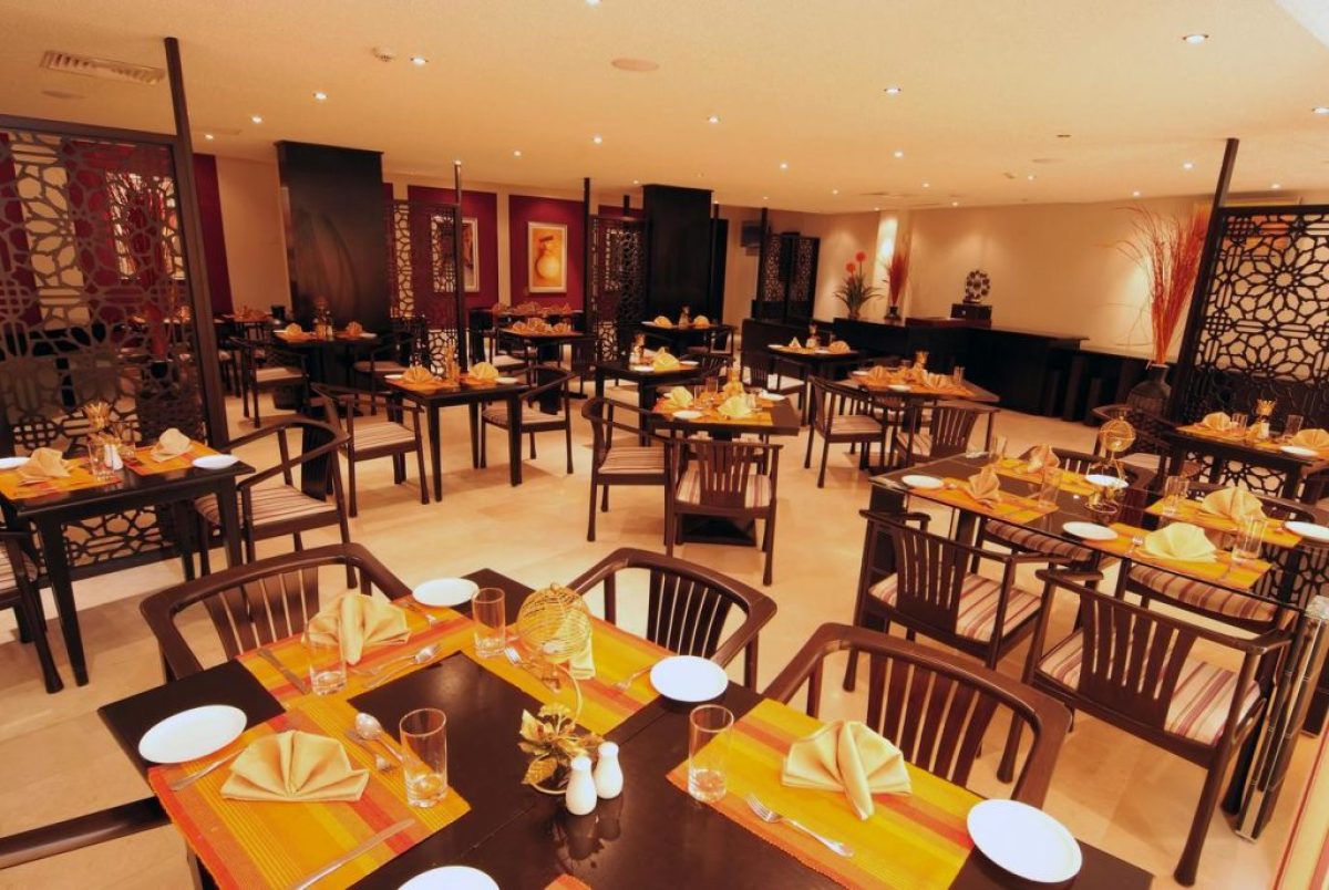 مطعم شهير في عمان e1653394299460 - 15000 وظيفة