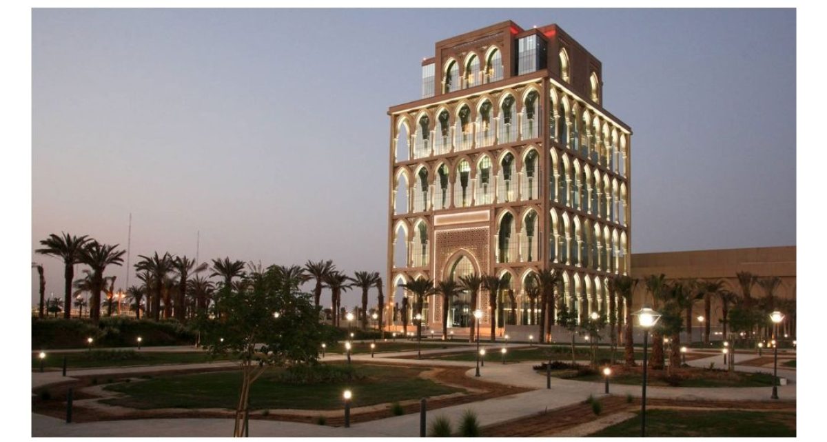 جامعة الملك سعود للعلوم الصحية توفر وظائف إدارية في جدة والأحساء
