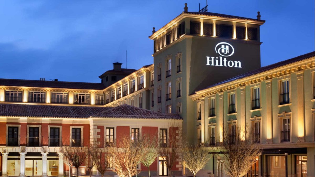 فنادق هيلتون توفر وظيفتين بمجال الادارة والمبيعات