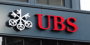 شركة UBS قطر تطرح شواغر تقنية لعدة تخصصات