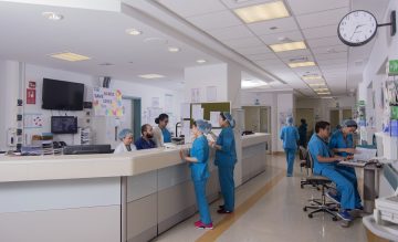 الشركة الوطنية للرعاية الطبية توفر 45 وظيفة في مكة والرياض