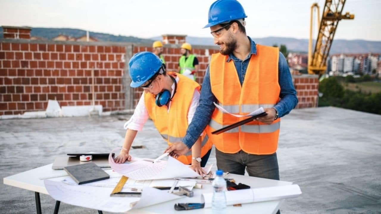 شركة قطاع خاص في عمان توفر شواغر هندسية