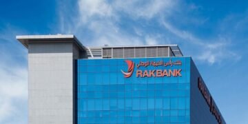 بنك رأس الخيمة الوطني يعلن عن 17 فرصة وظيفية شاغرة